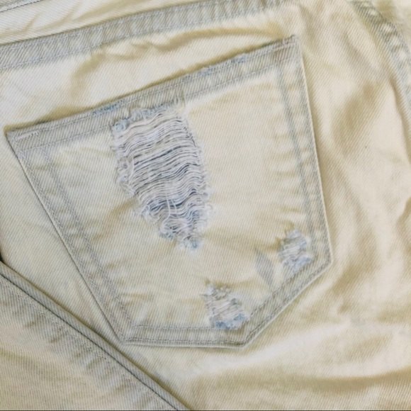 KORAL Women’s Size 24 Relaxed Distressed Skinny Jeans in Ice Wash - Picture 5 of 13